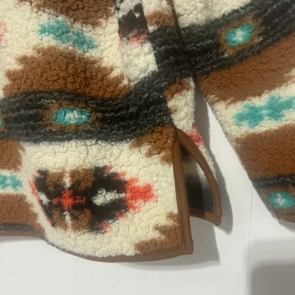 Wrangler Retro Southwestern Quarter Zip Sherpa Pullover - Picture 8 of 12